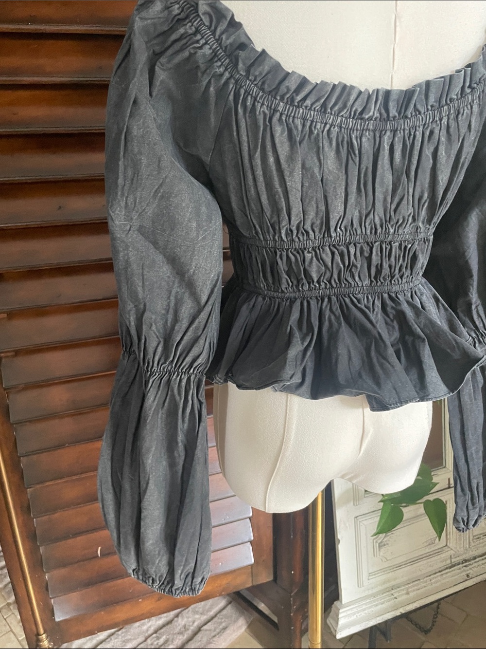 POL Ren Faire Ruched Sexy Fitted Top Medium EUC NWOT Cotton Smocked Romantic - Picture 8 of 9